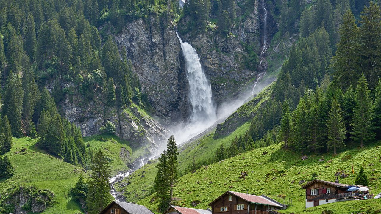 Via Alpina - Green Trail image 3